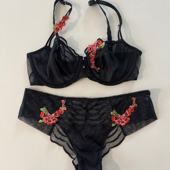 Wacoal Bra and Panty Set 34DD / L - Picture 1 of 3